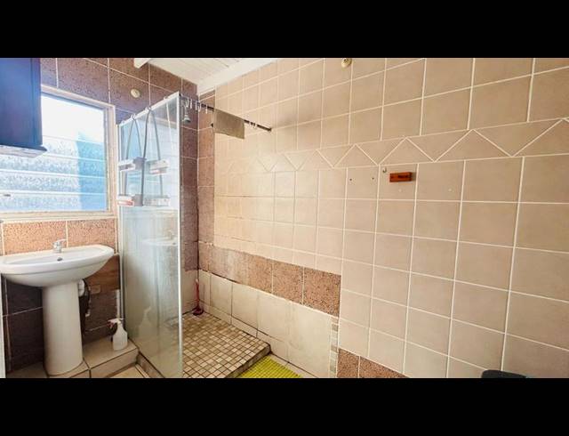 2 BEDROOM TOWNHOUSE FOR SALE IN MEER-EN-SEE